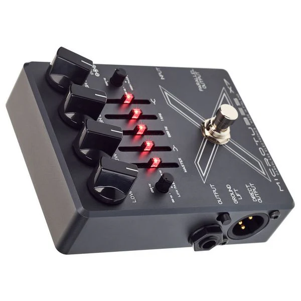 Microtubes X7 Pedal preamplificador de bajo 