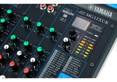 MEZCLADORA YAMAHA DE 12 CH C/EFECTOS