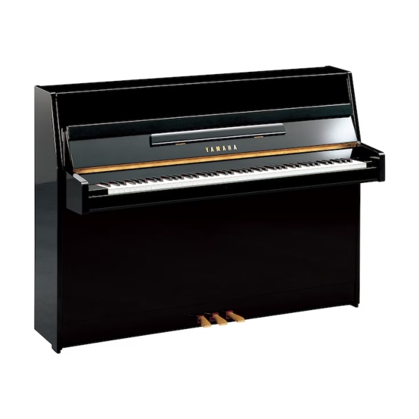 PIANO VERTICAL YAMAHA CON BANCO NEGRO JU109PE