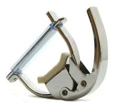 CAPOTRASTO ESTRELLA PARA GUITARRA ESP