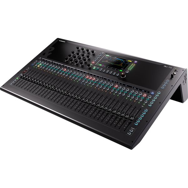QU-7D MEZCLADORA COMPACT 38 ENTRADAS 24 SALIDAS 96KHZ C/ DANTE 