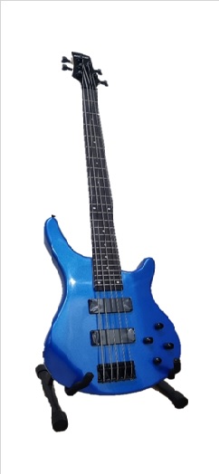 BAJO ELÉCTRICO DE 5 CUERDAS Bellator